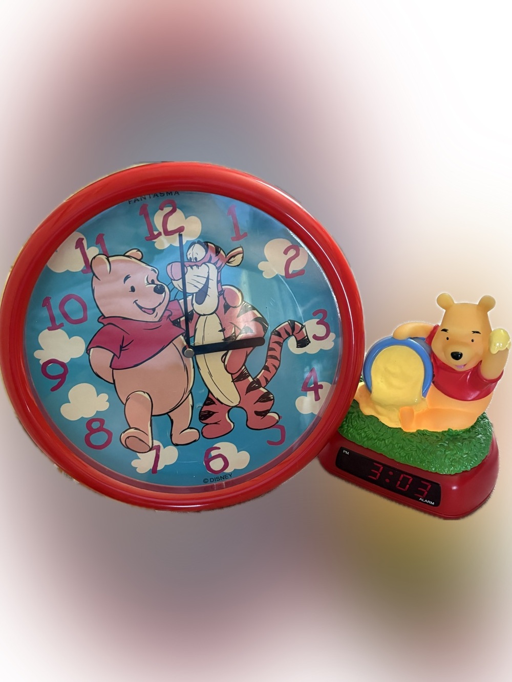Disney Red and Blue Winnie the Pooh & Tigger wall clock and Alarm Clock/nitelite